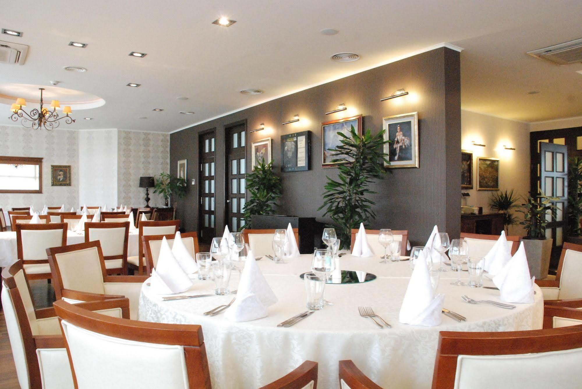 Hotel Srbija Вршац Екстер'єр фото